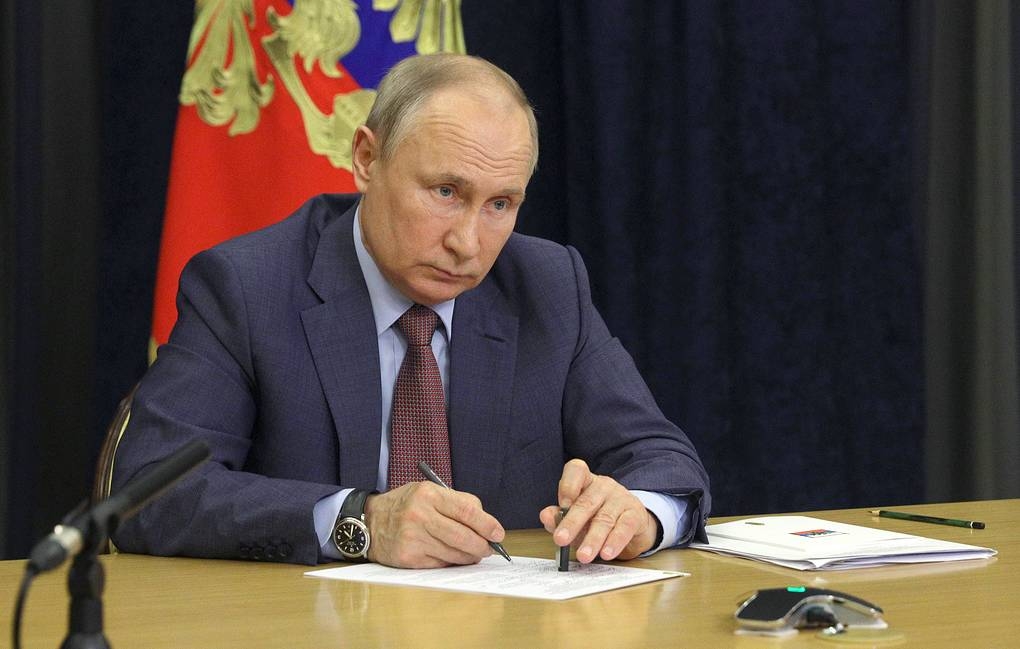 Hiệp ước Bầu trời Mở: Tổng thống Nga 'hạ bút', chấm hết! (Nguồn: TASS)