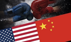 Mỹ 'khai hỏa' cuộc chiến công nghệ, Trung Quốc 'phản công' bằng 'lá bài' hiếm có khó tìm