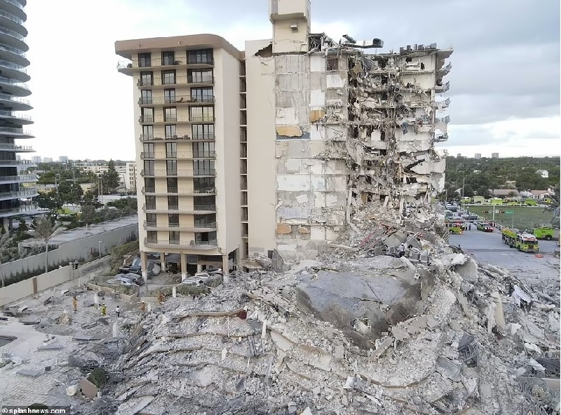 Căn nhà 12 tầng đổ sập bất ngờ trong đêm, 99 người mất tích, nguy cơ thương vong 'khủng khiếp'