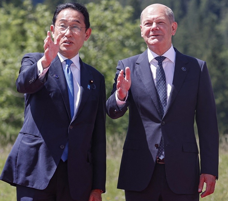 Nhật Bản thúc đẩy hợp tác với Đức, cùng Pháp khẳng định phải duy trì trừng phạt 'mạnh mẽ' đối với Nga. (Nguồn: AFP)