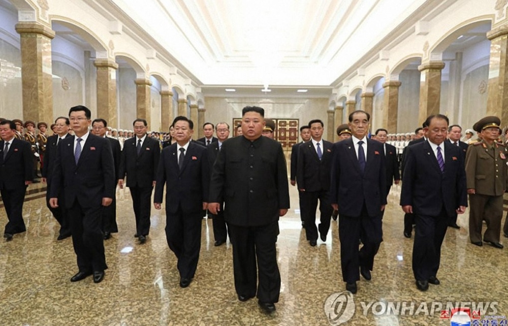 Nhà lãnh đạo Triều Tiên Kim Jong-un 'tái xuất'