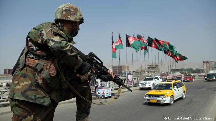 Tình hình Afghanistan nghiêm trọng, Nga gấp rút sơ tán nhân viên ngoại giao. (Nguồn: AP)