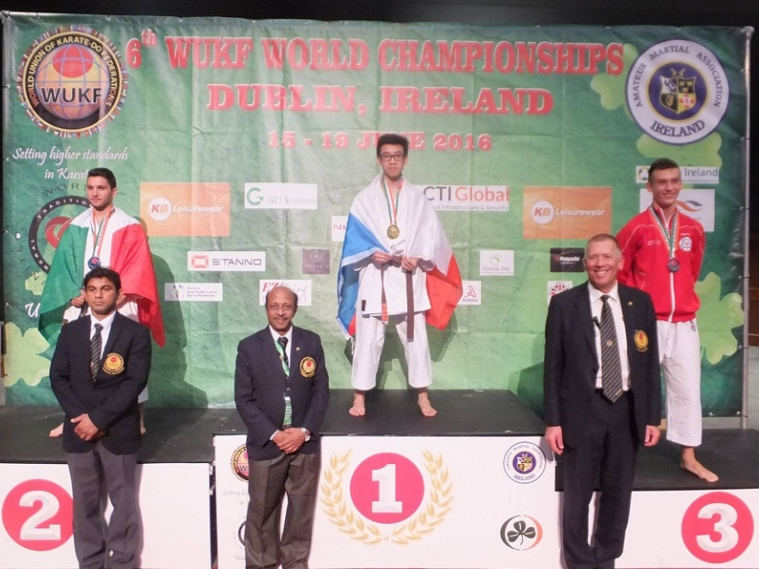 Nhà vô địch Karate trẻ gốc Việt