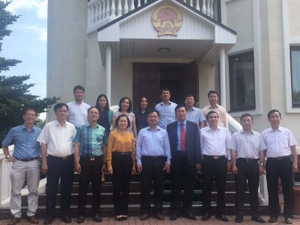 Đại sứ quán Việt Nam tại Ukraine làm việc với Đoàn cán bộ Lãnh đạo tỉnh Hưng Yên