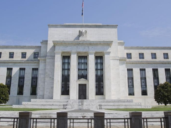 Kinh tế Mỹ tăng trưởng mạnh, ​Fed giữ nguyên lãi suất