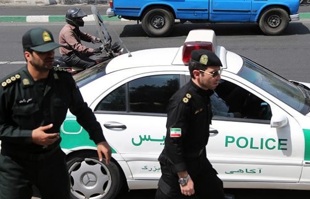 Iran bắt giữ một người châu Âu lừa đảo 1 tỷ USD
