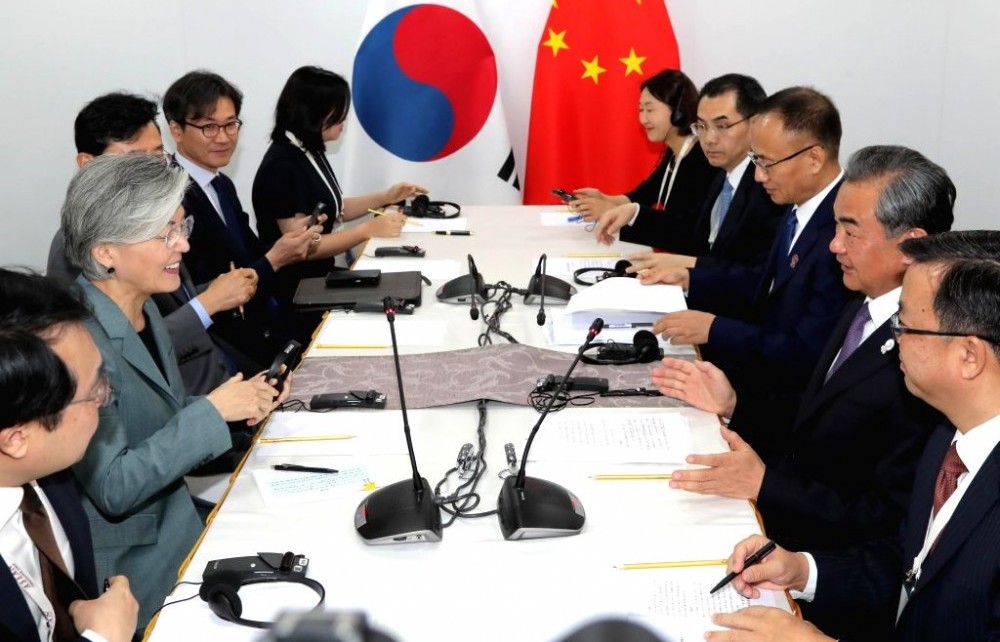 Ngoại trưởng Hàn - Trung thống nhất nhiều vấn đề quan trọng