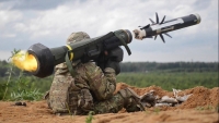 Nhận đơn đặt hàng mới, Mỹ sản xuất thêm tên lửa Javelin - ‘khắc tinh’ của xe tăng Nga T-90
