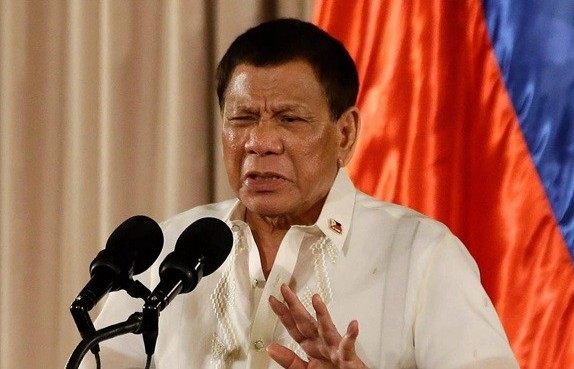 Tổng thống Duterte tuyên bố không cho phép binh sĩ và vũ khí nước ngoài hiện diện tại Philippines