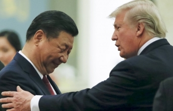 Tổng thống Trump đang cân nhắc lại mức thuế với hàng Trung Quốc?