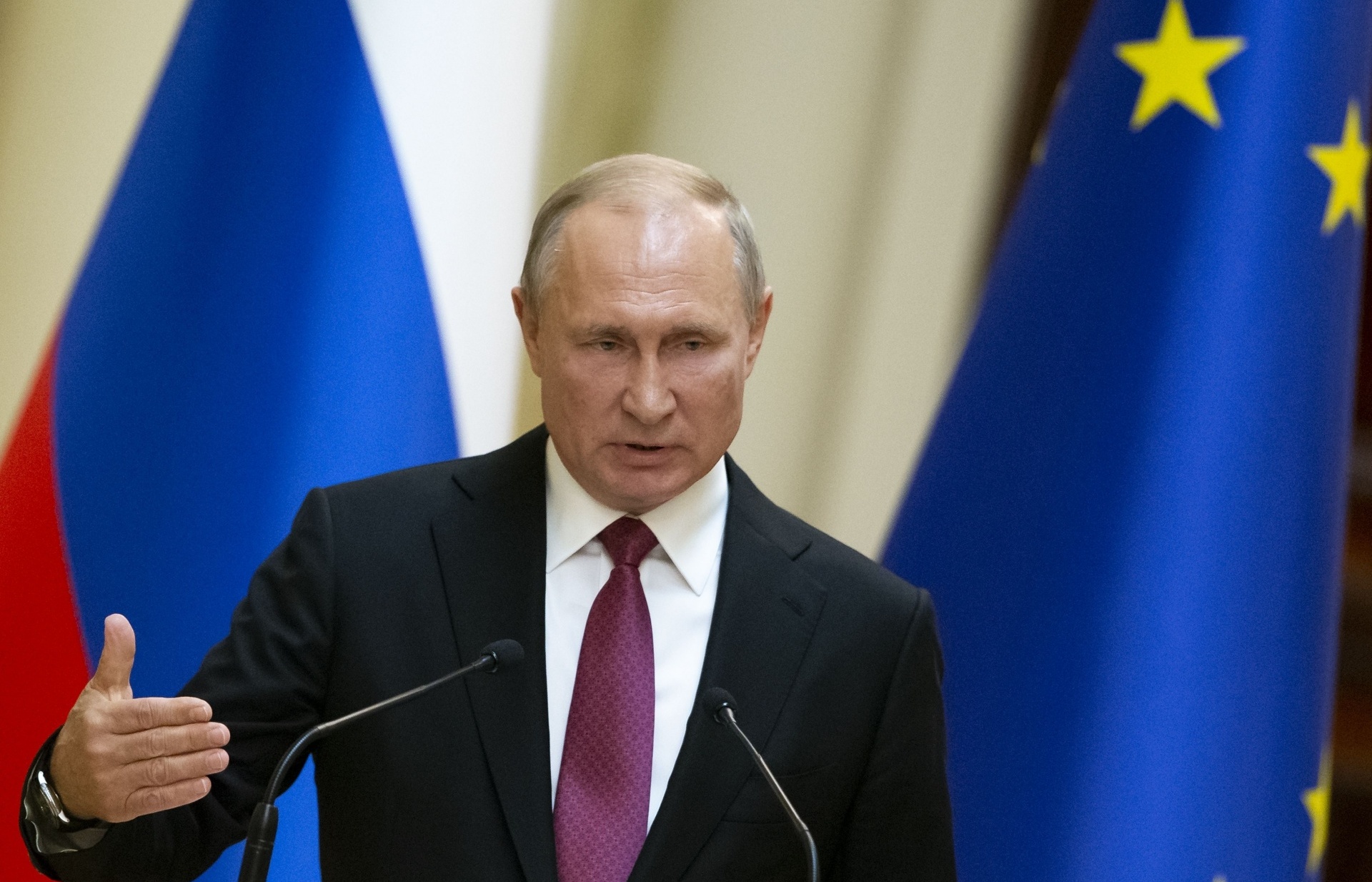 Tổng thống Putin: Nga sẽ phát triển hệ thống tên lửa tầm trung và ngắn
