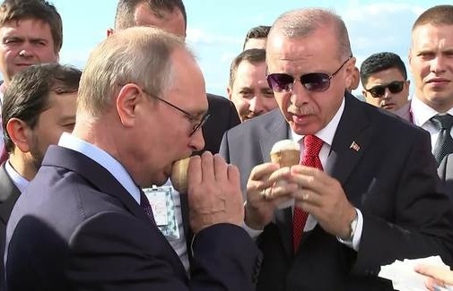 Putin - Erdogan: 'Ngoại giao kem ly' hay sự trêu chọc Dondurma