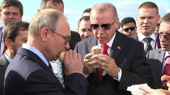 putin erdogan ngoai giao kem ly hay su treu choc dondurma