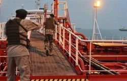 UAE nổ súng vào tàu Iran khiến 2 ngư dân tử vong, Tehran nổi giận