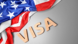 Mỹ ngừng vô thời hạn việc cấp thị thực cho công dân Nga