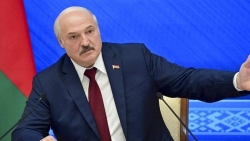 Mỹ, Anh, Canada 'liên thủ' tung đòn dồn dập vào Belarus, Tổng thống Lukashenko vội nói điều này