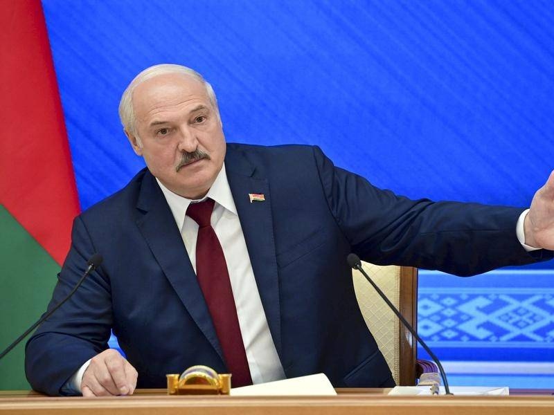 Mỹ, Anh, Canada 'liên thủ' tung đòn dồn dập vào Belarus, Tổng thống Lukashenko vội nói điều này. (Nguồn: The Canberra Tines