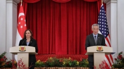 Phó Tổng thống Mỹ Harris thăm Singapore: Tái khẳng định tự do hàng hải ở Biển Đông