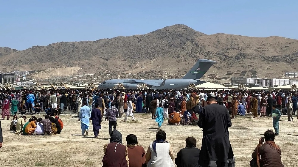 Afghanistan: Các nước đồng loạt phát khuyến cáo về đe dọa khủng bố ở sân bay Kabul. (Nguôn: AP)