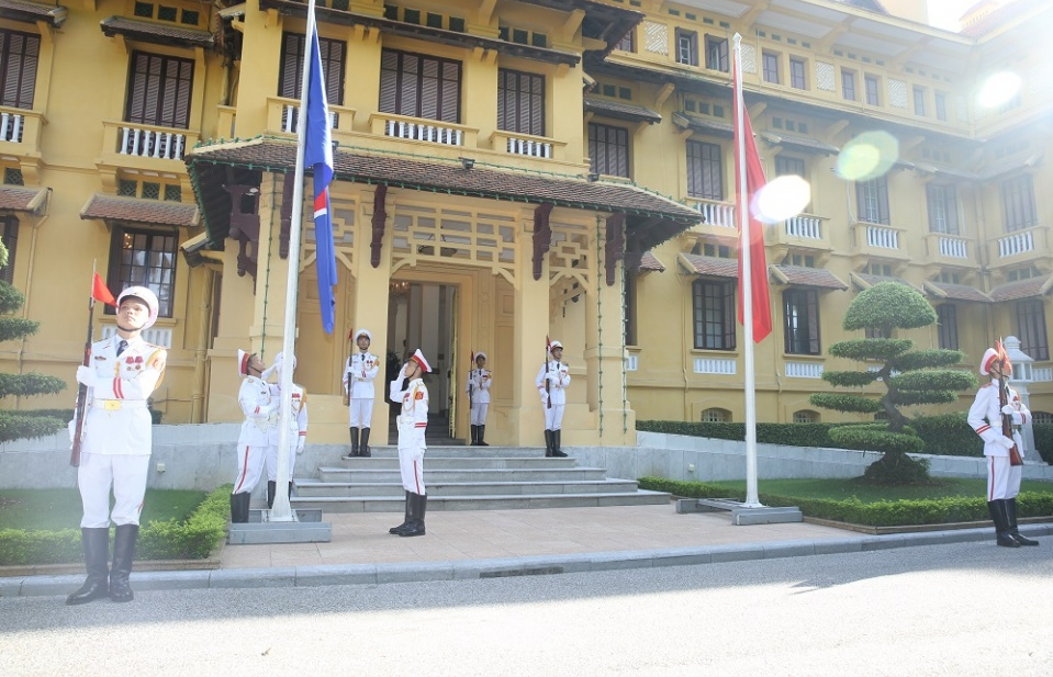 Tâm tình người làm việc trong di tích