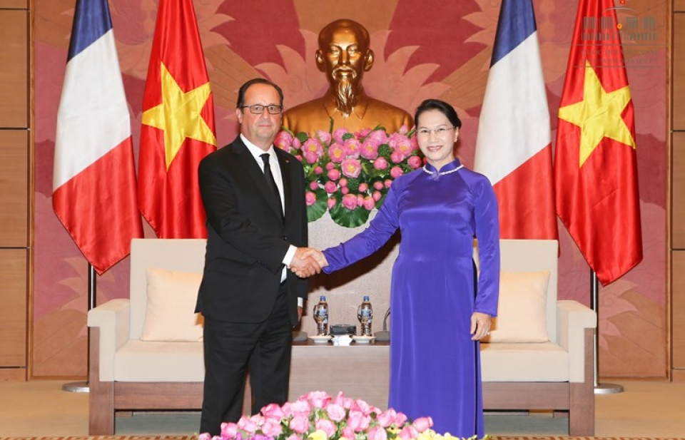 Tiếp tục chia sẻ kinh nghiệm giữa Quốc hội hai nước Việt Nam - Pháp