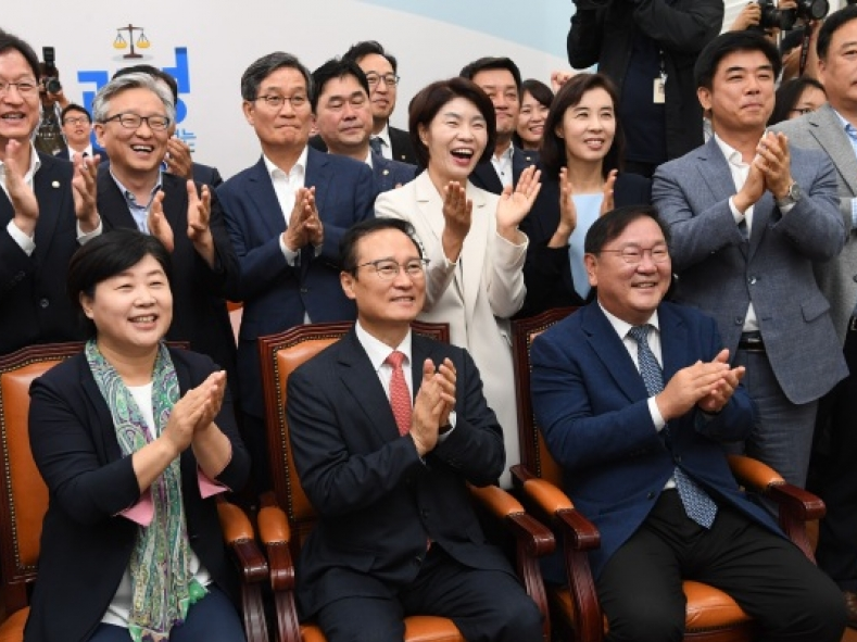 Đảng phái Hàn Quốc phản ứng trái chiều về tuyên bố chung liên Triều