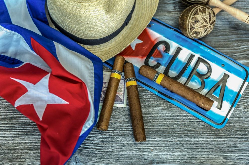 Mỹ-Cuba: Washington 'siết trừng phạt', Havana 'tìm' Moscow bàn việc tăng cường quan hệ toàn diện