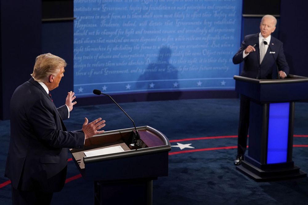 Bầu cử Mỹ 2020: 'Trận chiến' đầu tiên khai màn, hai đối thủ 'căng thẳng và khó chịu', chỉ trích nhau kịch liệt