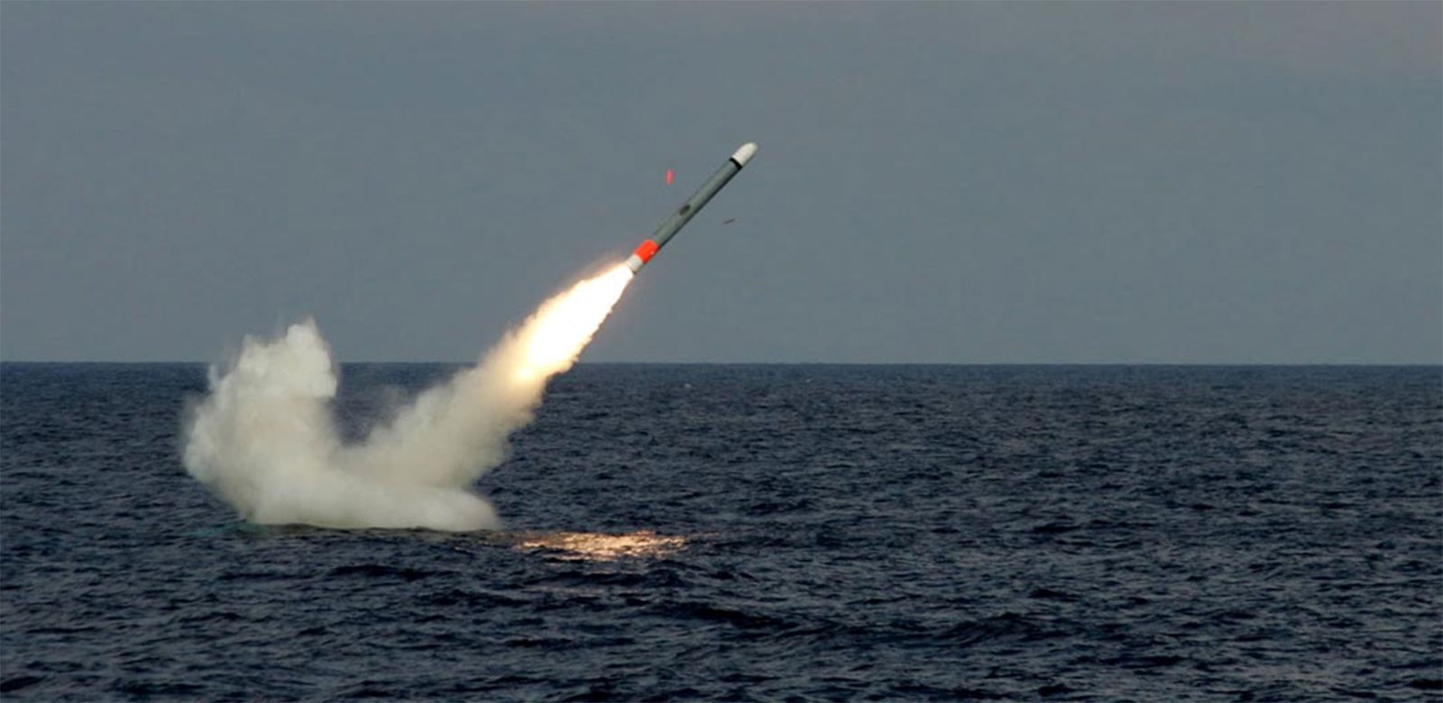 Nhật Bản thêm tàu dân sự cho Lực lượng phòng vệ, tính mua tên lửa hành trình Mỹ