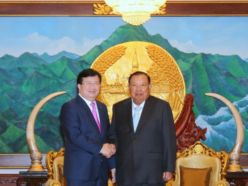 Phó Thủ tướng Trịnh Đình Dũng gặp lãnh đạo Đảng, Nhà nước Lào