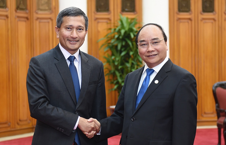 Thủ tướng tiếp Bộ trưởng Ngoại giao Singapore