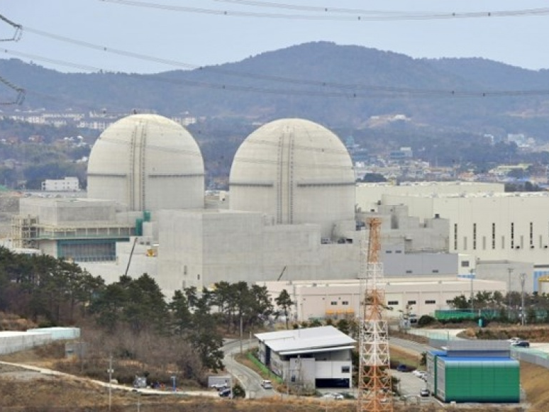 Hàn Quốc tiếp tục xây dựng 2 lò phản ứng hạt nhân