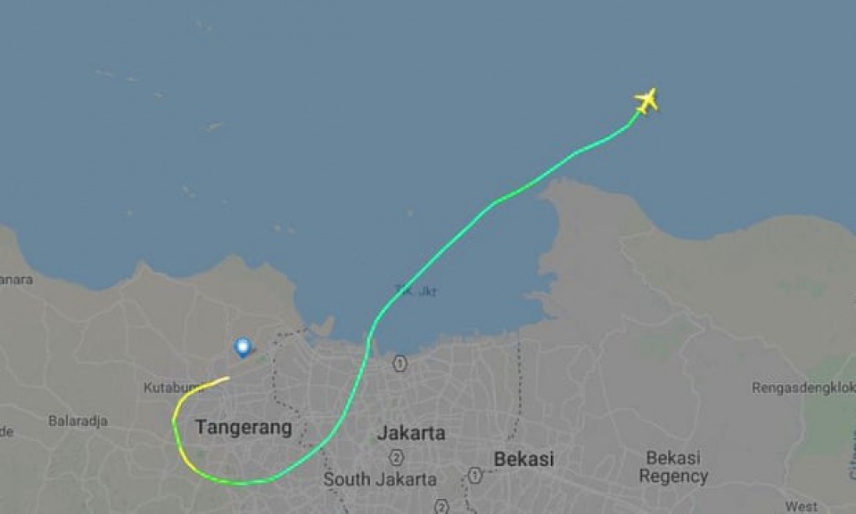 indonesia boeing 737 roi xuong bien 200 hanh khach tren may bay