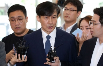 Hàn Quốc: Bộ trưởng Tư pháp từ chức, Tổng thống công khai xin lỗi người dân