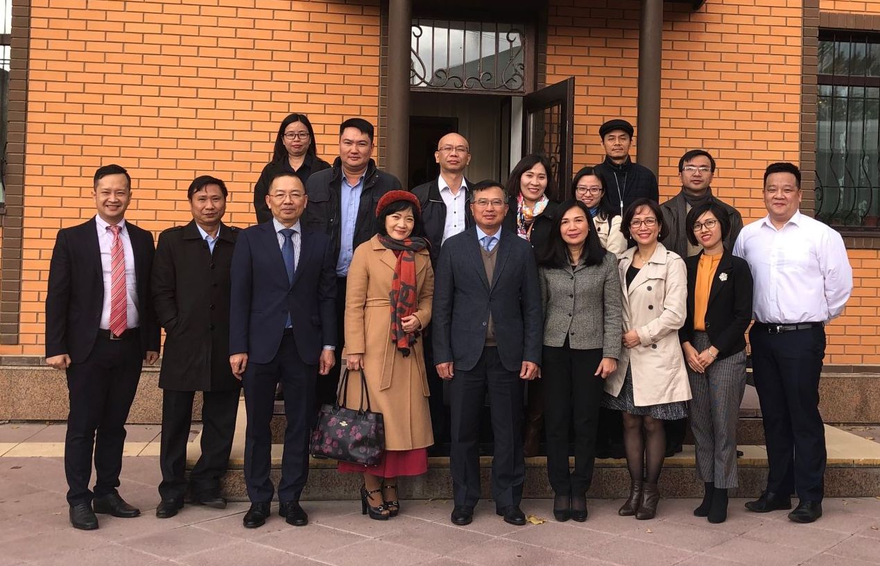 Đoàn Việt Nam tham dự khóa họp Ủy ban liên Chính phủ Việt Nam - Kazakhstan lần thứ 9