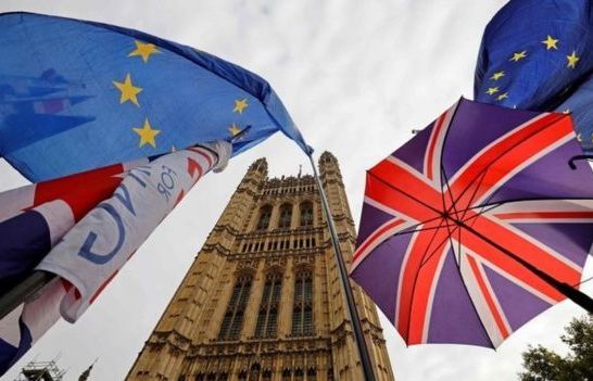 Quốc hội Anh bác đề xuất tổ chức tổng tuyển cử sớm, EU chấp thuận trì hoãn Brexit