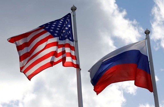 Nhóm nghị sĩ Mỹ đòi trục xuất 300 nhân viên ngoại giao Nga, Moscow thả nhẹ cảnh cáo khủng