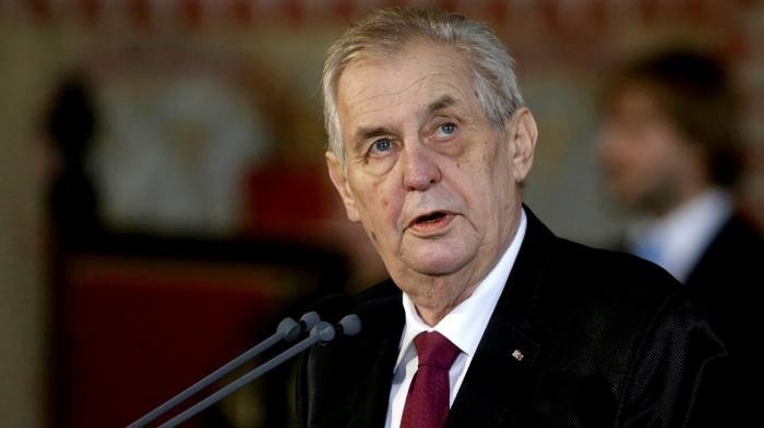 Tổng thống Czech nhập viện khẩn cấp, Prague thông báo tình trạng