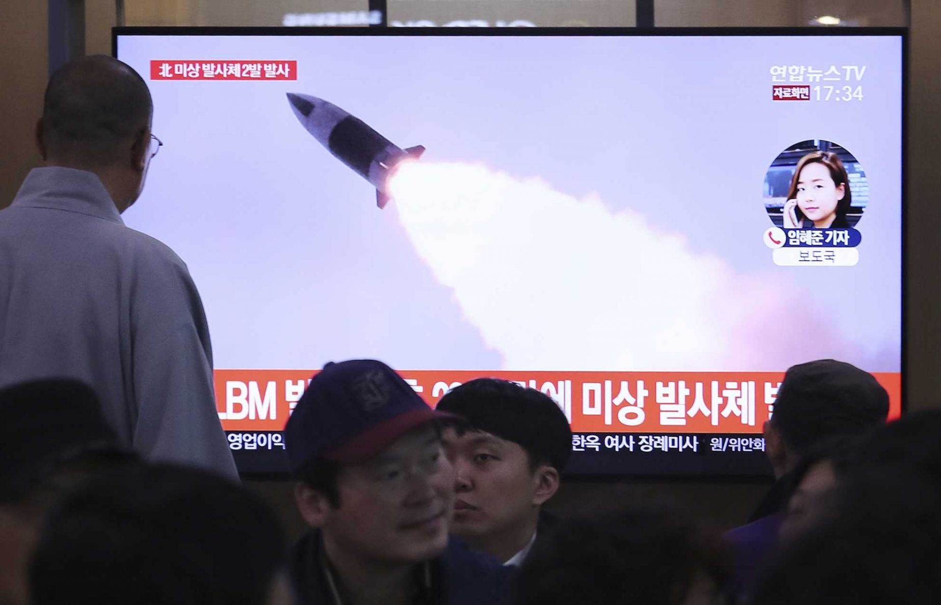 KCNA: Triều Tiên thử thành công hệ thống phóng rocket đa nòng cỡ lớn