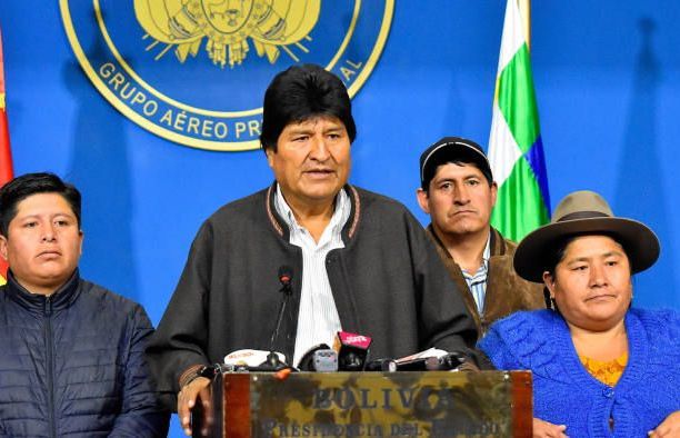 Bolivia: Phe đối lập phản ứng dữ dội, Tổng thống và hàng loạt lãnh đạo từ chức