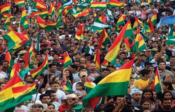 Bolivia: Mỹ bị nghi ngờ dính líu đảo chính, EU kêu gọi các bên kiềm chế