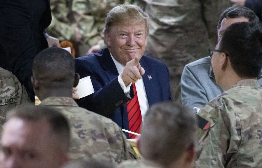Lần đầu tiên từ khi nhậm chức, Tổng thống Trump bất ngờ thăm Afghanistan