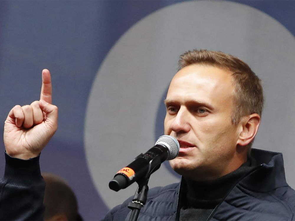 Vụ đầu độc Navalny: Nga đưa nhận định mới đẩy sự nghi ngờ về phía Berlin, dọa trừng phạt các quan chức Pháp, Đức