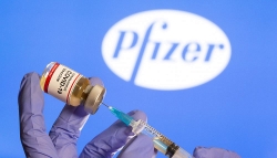 Mỹ điều tra các trường hợp dị ứng với vaccine Covid-19 của Pfizer