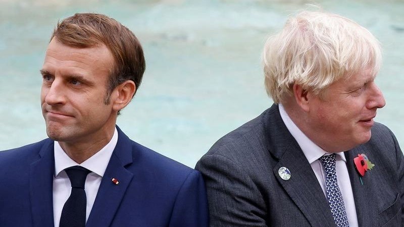 Căng thẳng Anh-Pháp: Đá qua đẩy lại 'quyền phát bóng', Tổng thống Macron tung hạn chót