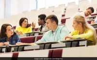 Gần 4,6 triệu người Mỹ không thể thanh toán các khoản nợ đại học