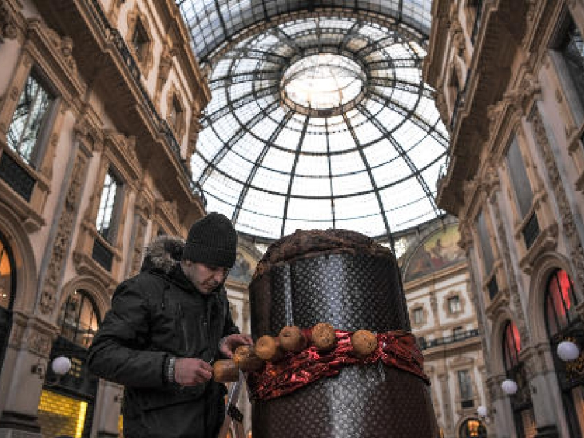 Đón Giáng sinh ở Italy với chiếc bánh panettone lớn nhất thế giới