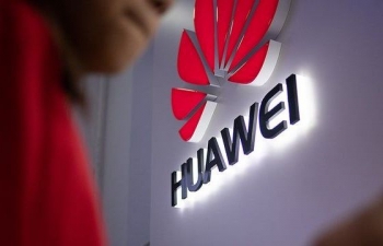Australia cấm, Canada chần chừ, Huawei tung chiêu 'cảnh báo'