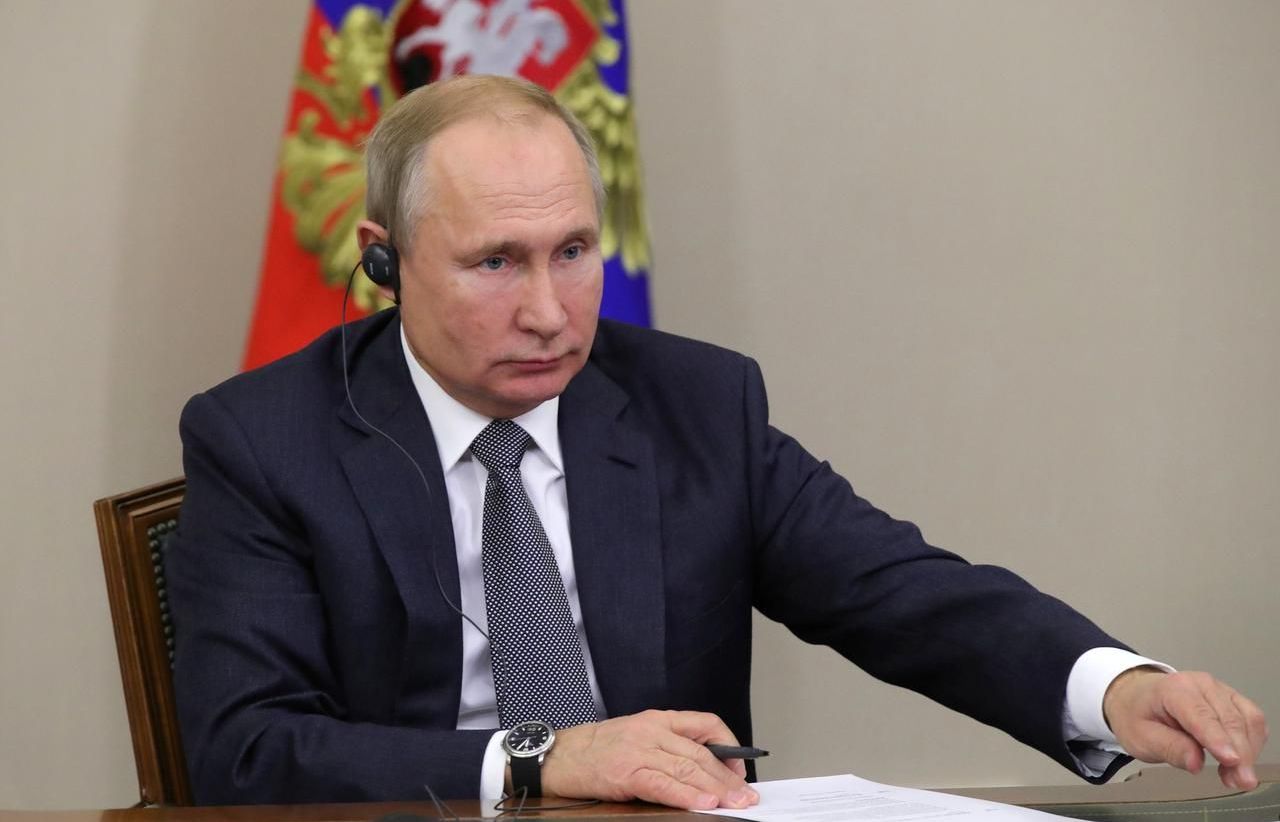 Tổng thống Putin ký luật cấm bán thiết bị không cài đặt phần mềm Nga
