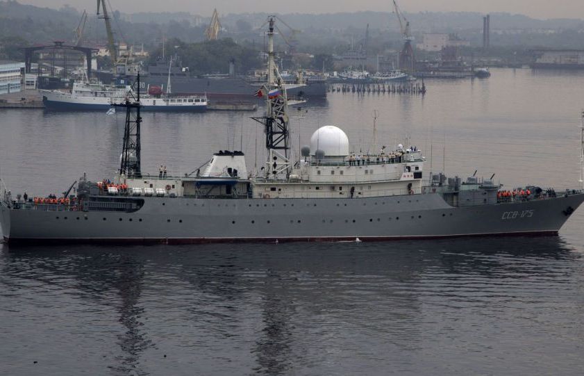 Mỹ và Canada công khai thừa nhận theo dõi tàu chiến Nga